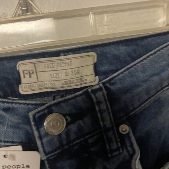 Free People Jeans Light Wash OB754010R Womens Sz 25R Destroyed Skinny Pant NWT - Picture 3 of 9